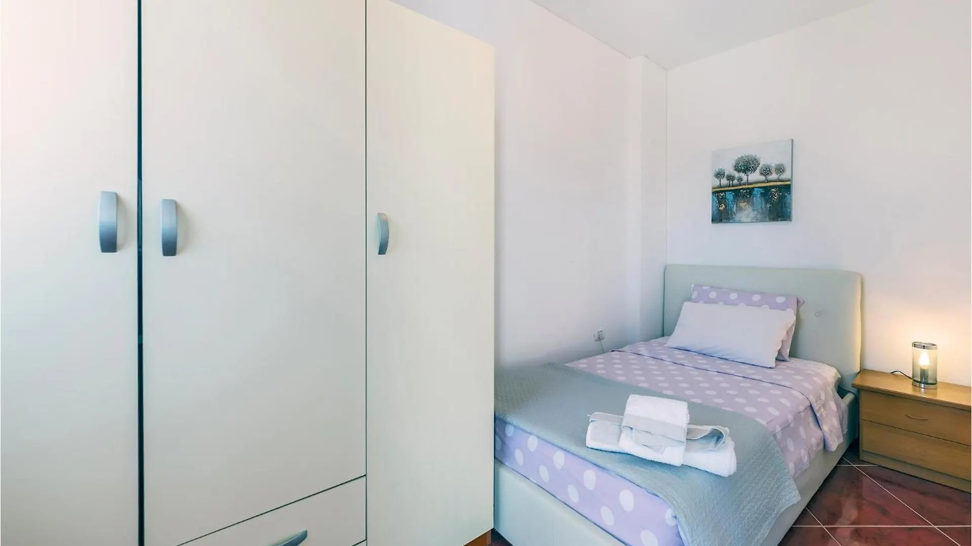 Lovely Apartment In Pula With Wifi 0*,