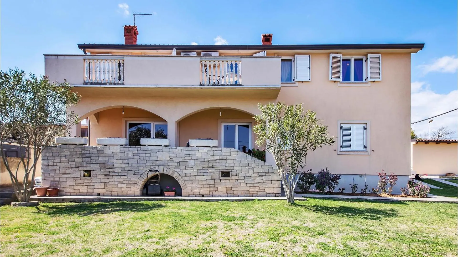 Lovely Apartment In Pula With Wifi